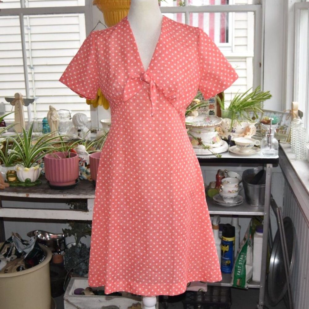 Vintage 1970s JCPenney Pink Polka Dot Tie Front Dress Retro Size Small